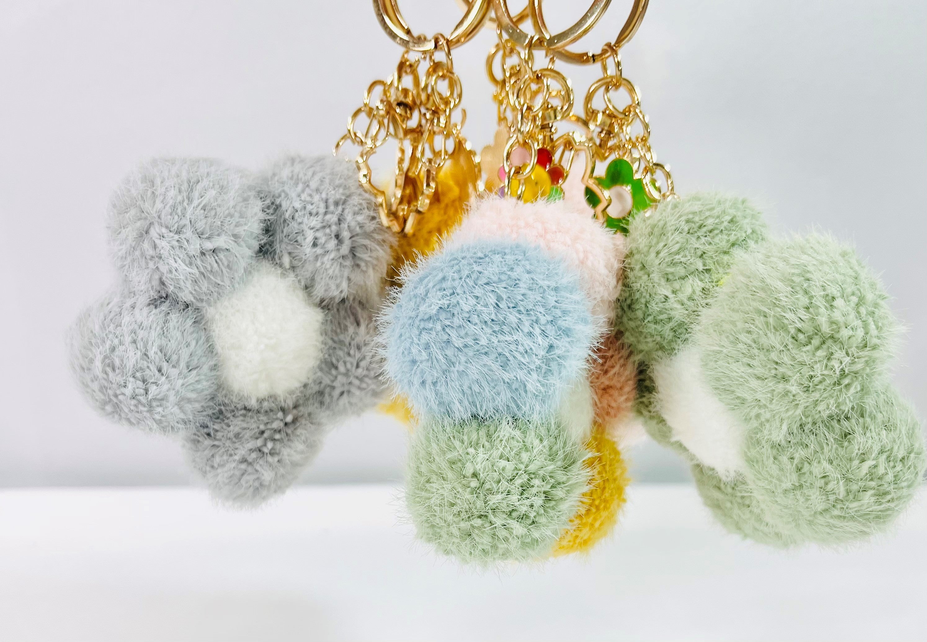 Fluffy Flower Keychain