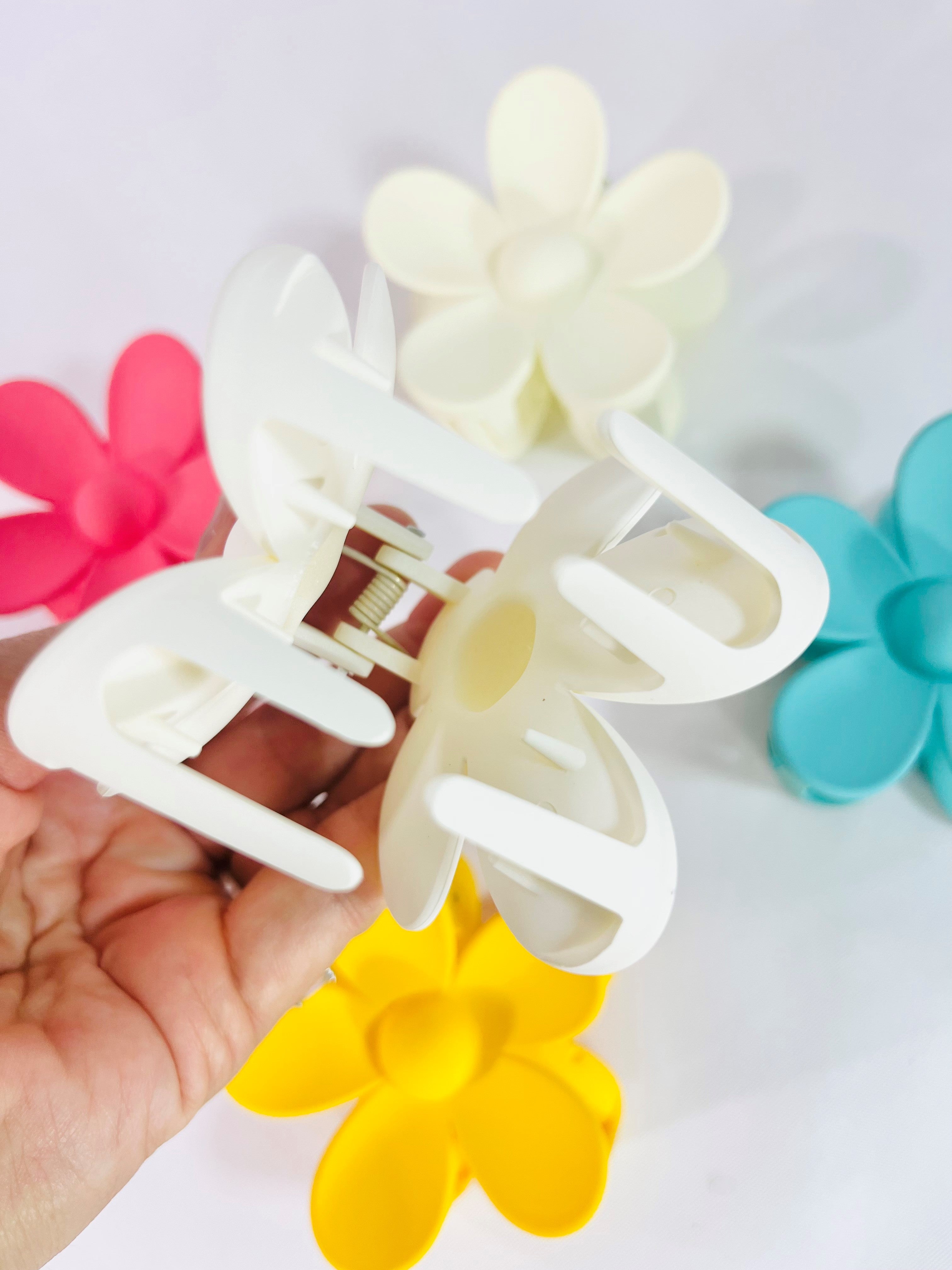 Large Flower Hair Claw Clips