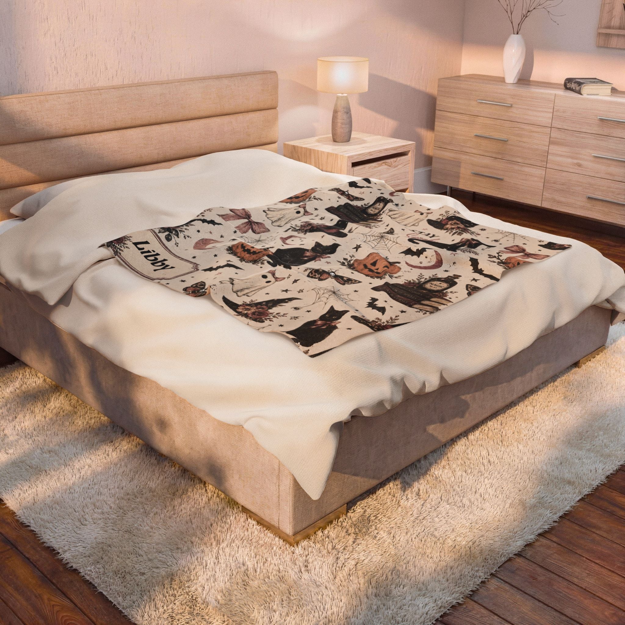 Spooky Vintage Halloween Pattern Velveteen Plush Blanket