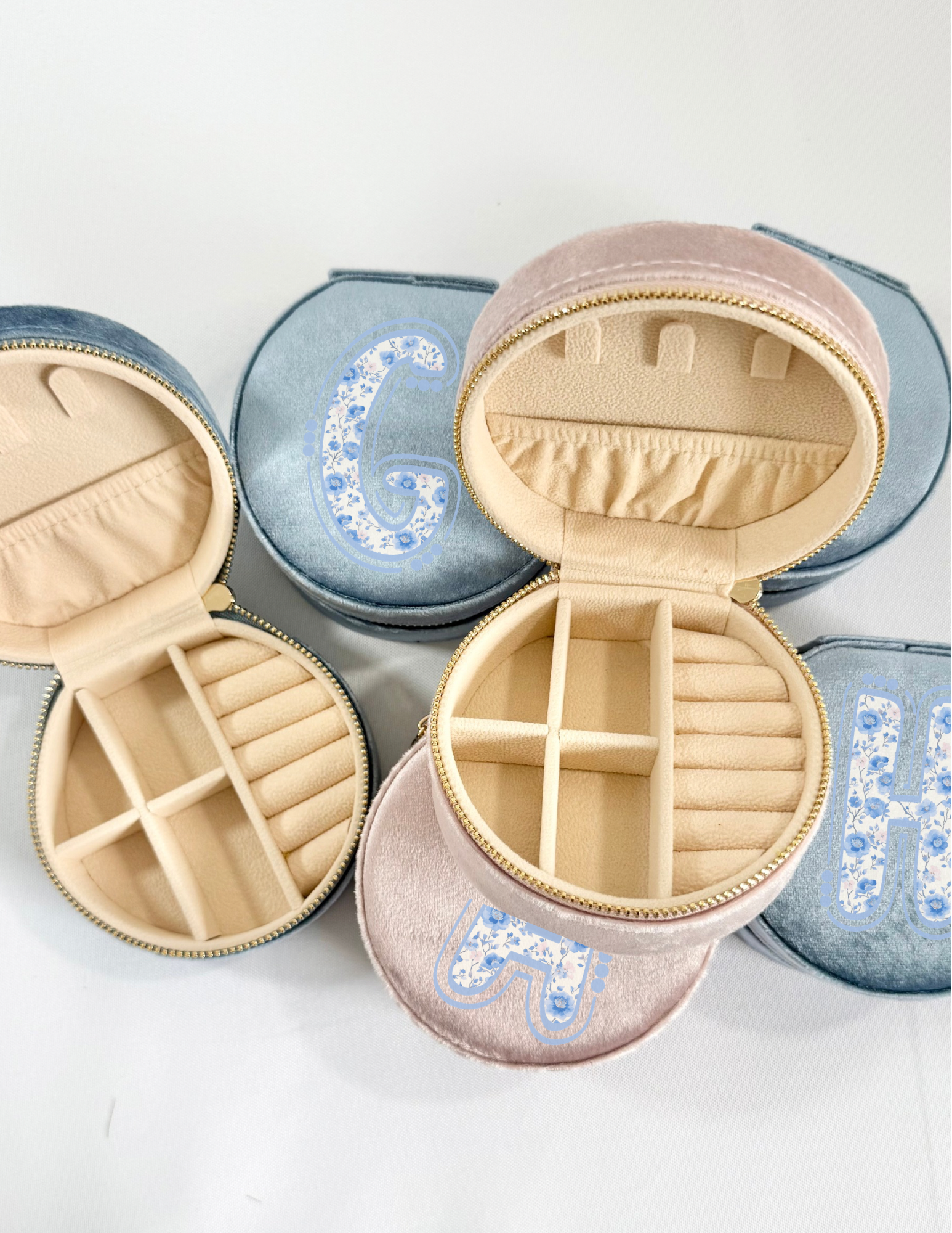 Custom Initial Velvet Jewelry Case For Bridesmaid