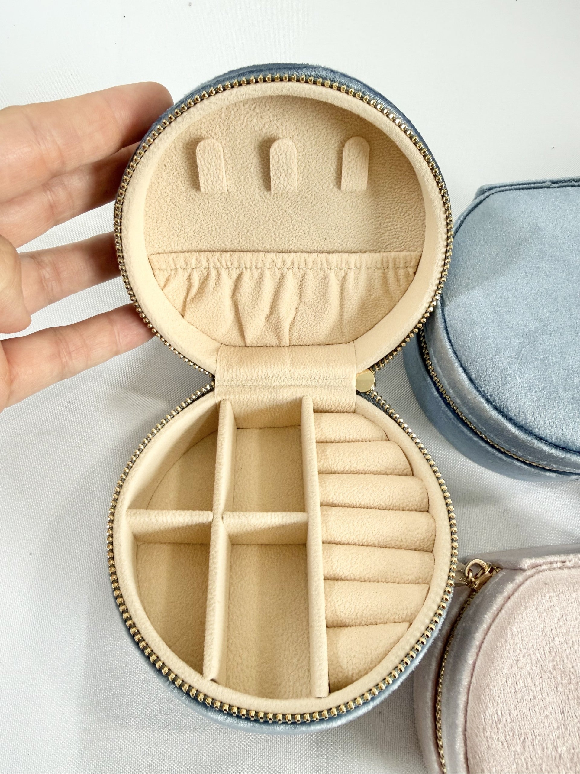 Custom Initial Velvet Jewelry Case For Bridesmaid
